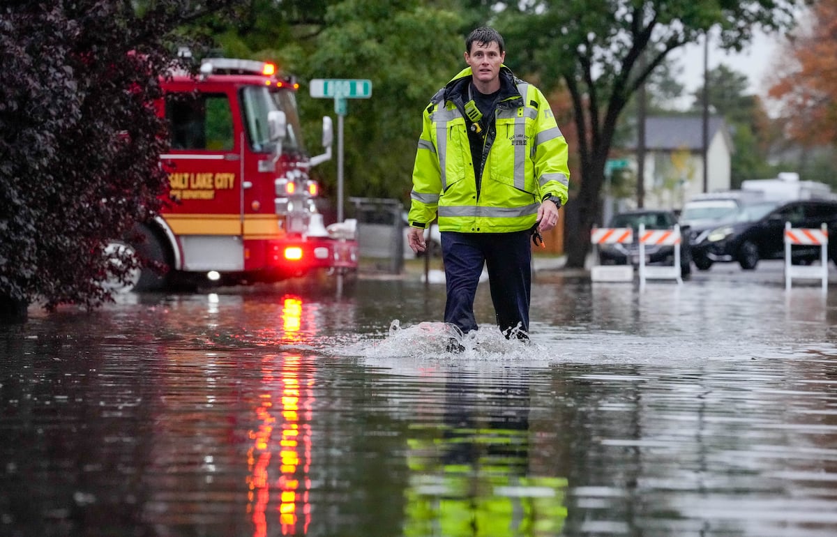 北犹他州暴雨引发洪水导致多处房屋受损- 中美日报网